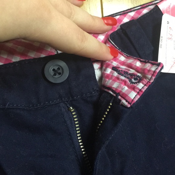 Navy blue shorts - Picture 2 of 3